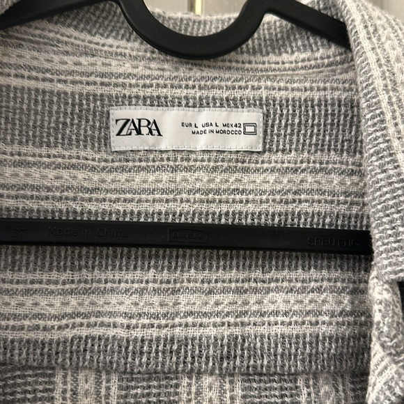Men Zara Button Down Large - Picture 2 of 4